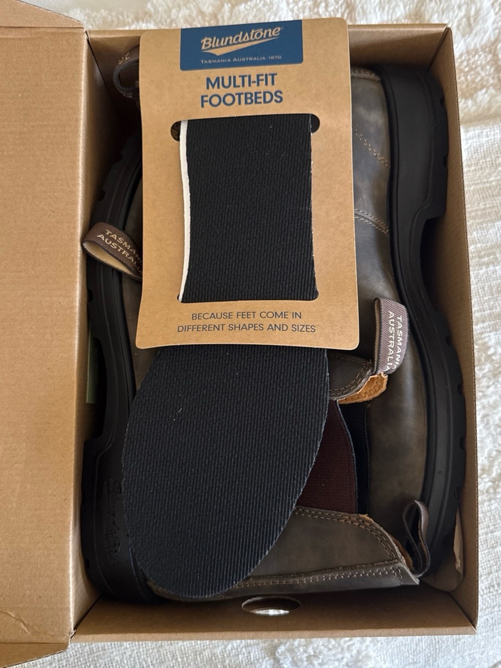 Blundstone Men's Chelsea Boots in Dark Brown Leather with Black Insoles
